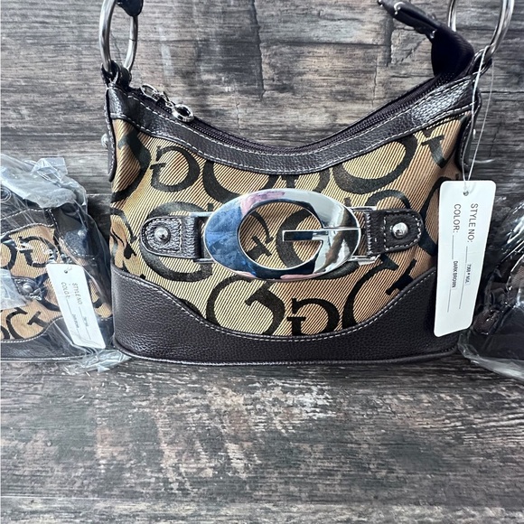 GU3SS Tan and Brown Shoulder Bag Purse with Silver Hardware NWT - Picture 1 of 9